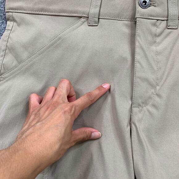 Eddie Bauer Shorts Mens 32 Tan Nylon Blend Rainier 10 in Tech Active Outdoor - Picture 3 of 12